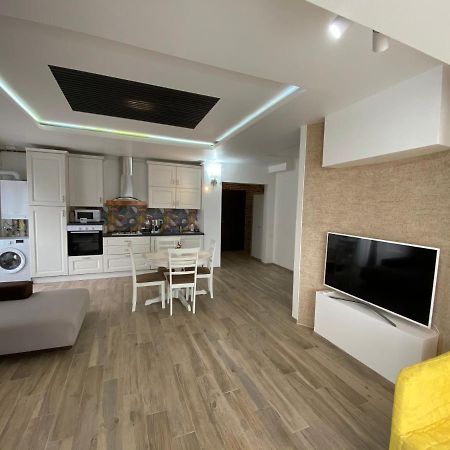 Sunny Deluxe Apartment Cosmopolis Stefanestii de Jos 외부 사진
