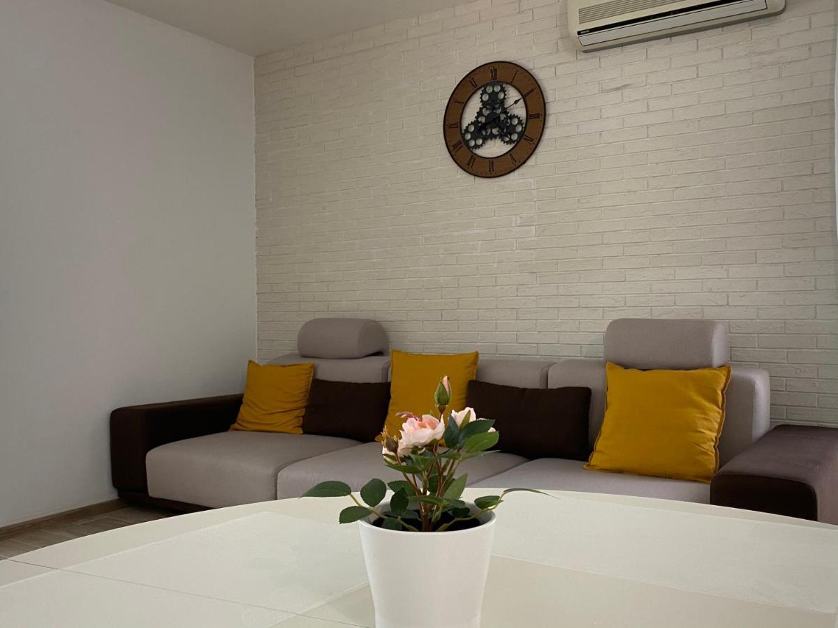 Sunny Deluxe Apartment Cosmopolis Stefanestii de Jos 외부 사진