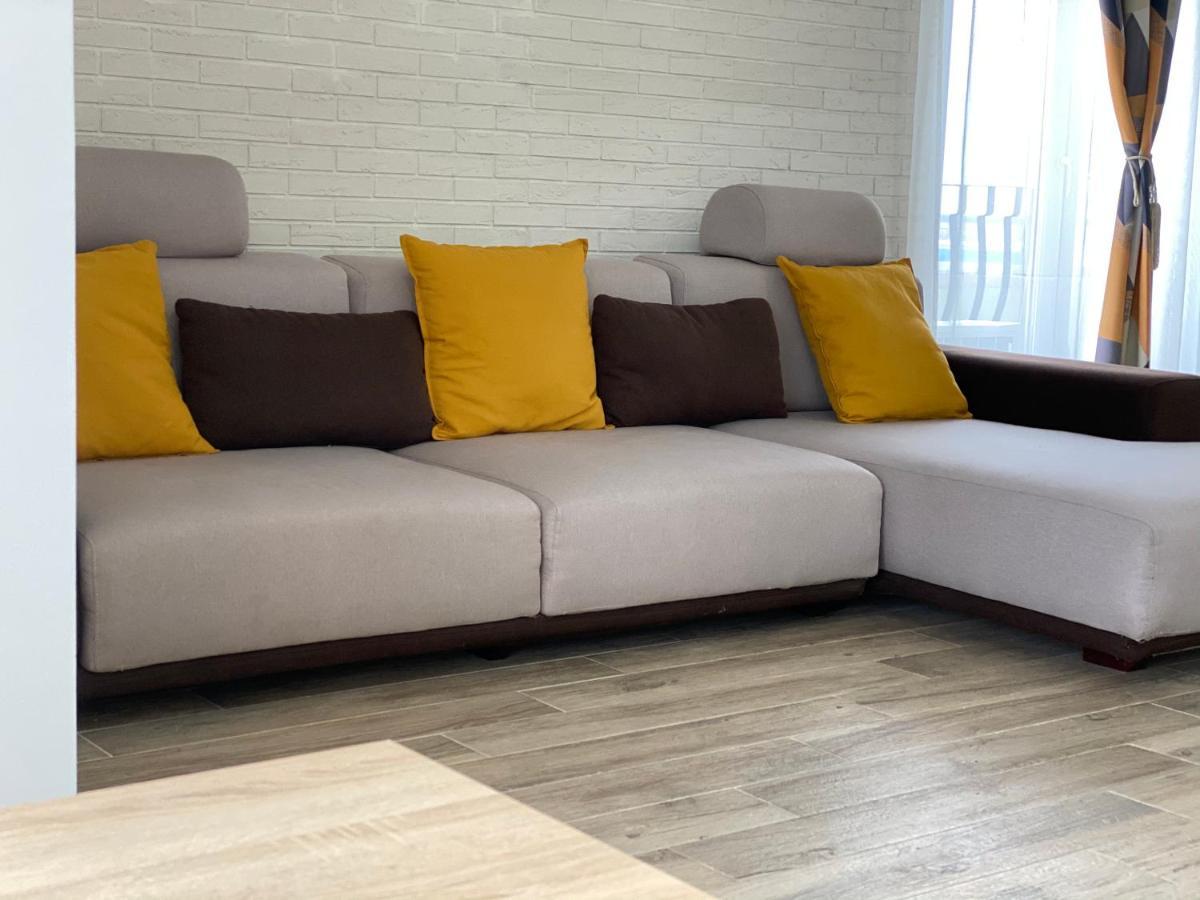 Sunny Deluxe Apartment Cosmopolis Stefanestii de Jos 외부 사진